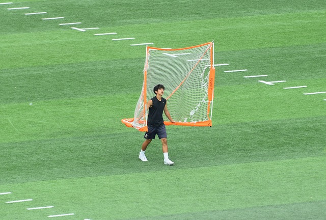 其表现直接